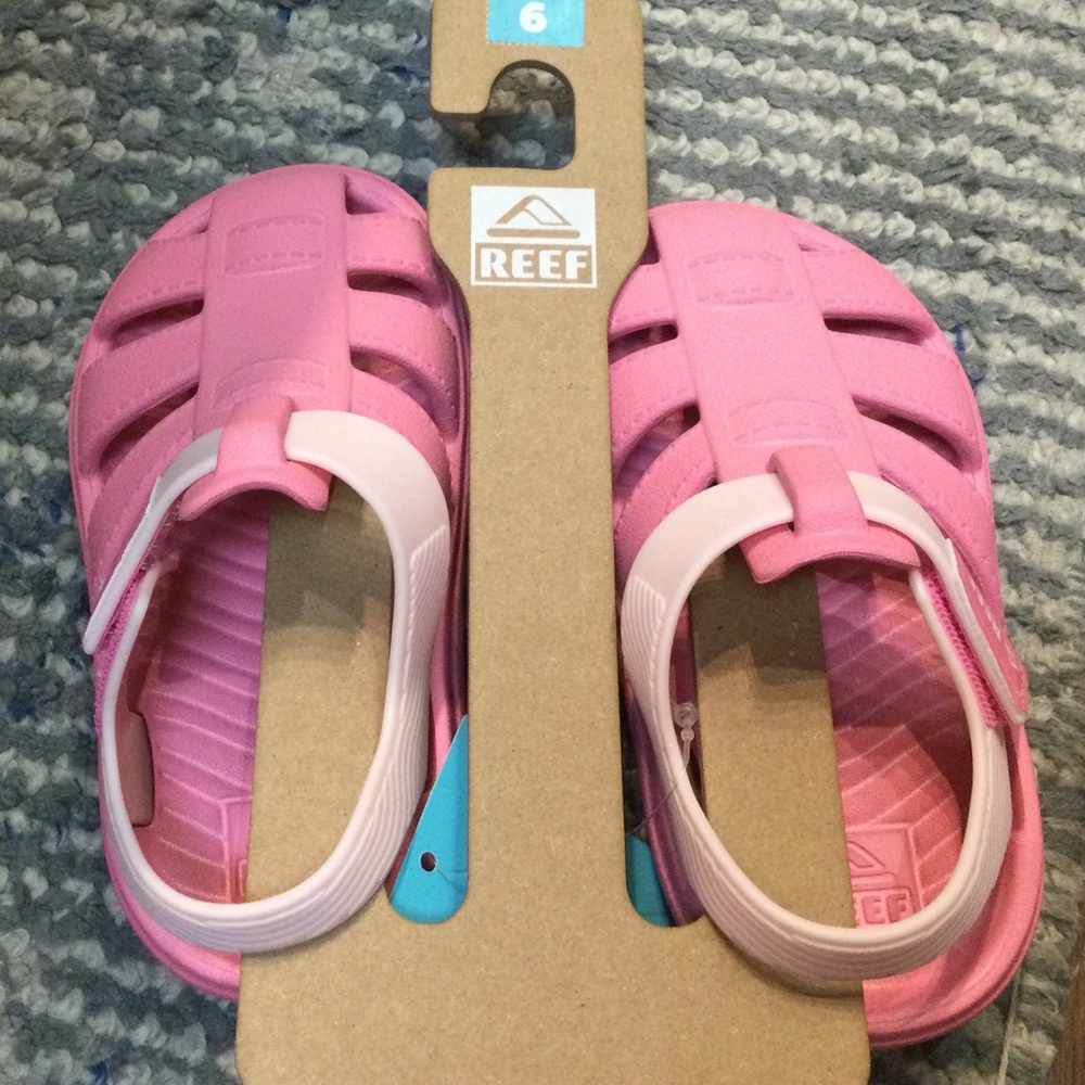 Reef Totally Beachin Pink Water Friendly Sandals